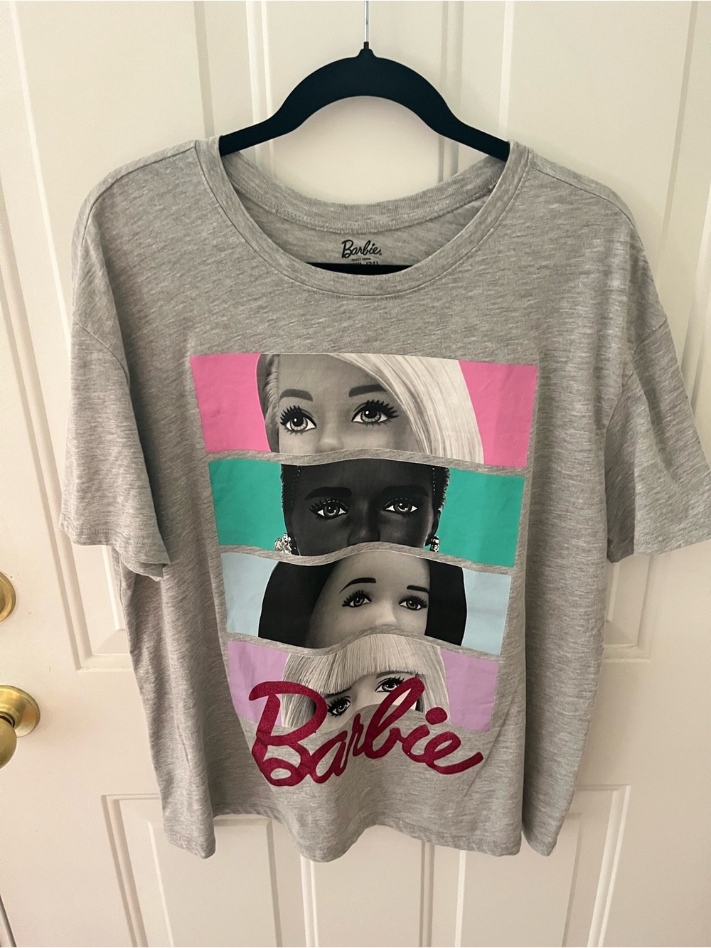 Barbie XXXL Gray Colorblock Faces Glitter Graphic Tee